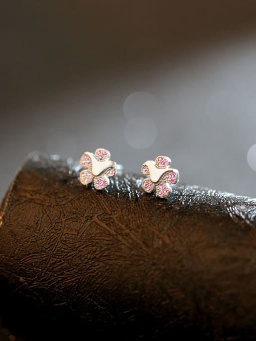 kwan Flowers Fashion Silver Stud Earrings with Amwthyst 2