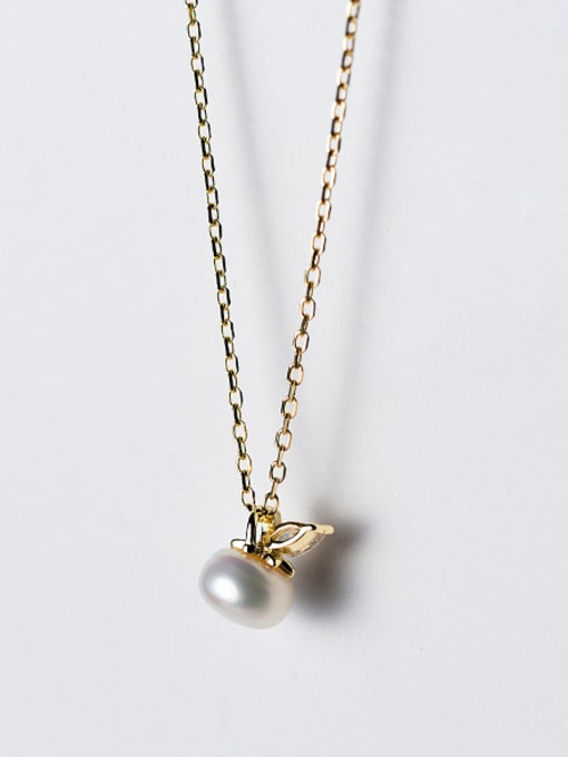 Golden Exquisite Gold Plated Leaf Shaped Artificial Pearl Silver Necklace