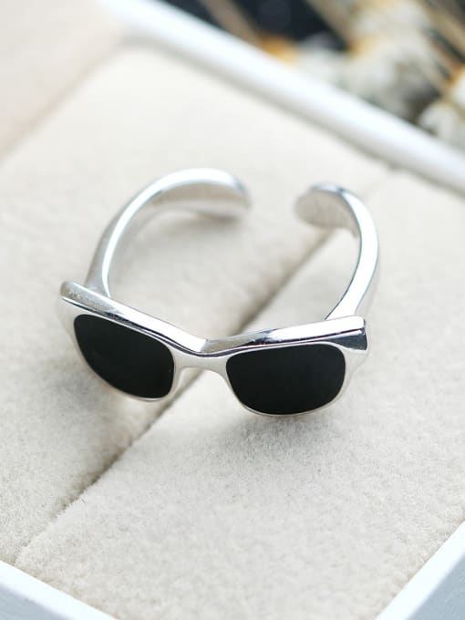 kwan Personality Black Glue Glass Shaped Opening Ring 2