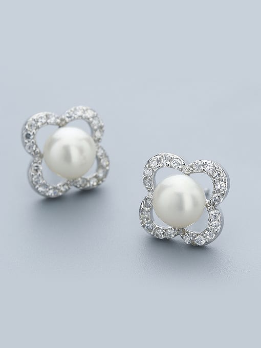 One Silver Elegant Freshwater Pearl Shiny Zirconias Flower 925 Silver Stud Earrings 0