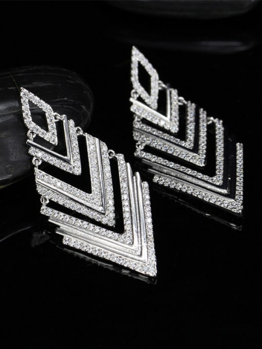 L.WIN Western Diamond Shaped Zircons drop earring 1