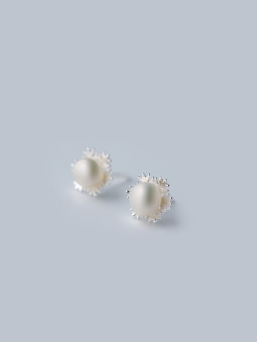 Rosh S925 Silver Snowflake Freshwater Pearl stud Earring 0