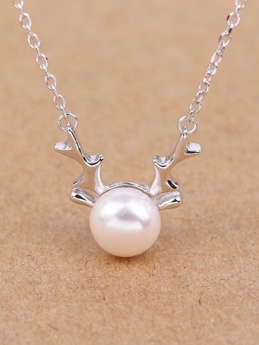 Peng Yuan Platinum Plated Freshwater Pearl Antler Necklace 0