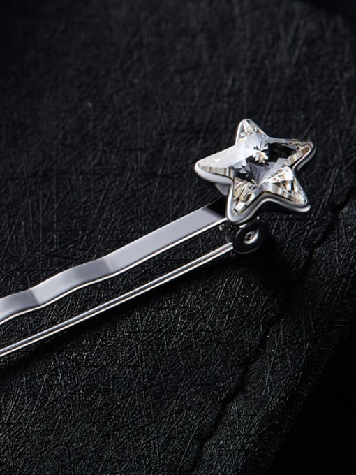 CEIDAI Star Shaped Crystal Brooch 2