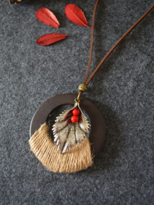 Dandelion All-match Wooden Leaf Shaped Neacklace 0