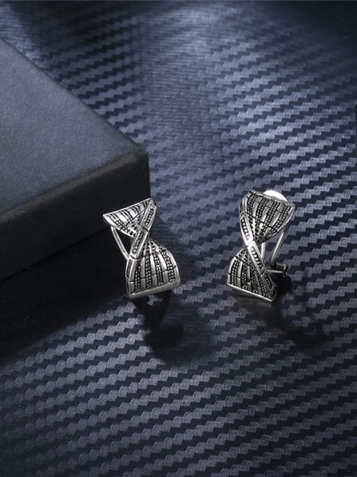 Silver Unisex Personality Link Shaped Stud Earrings