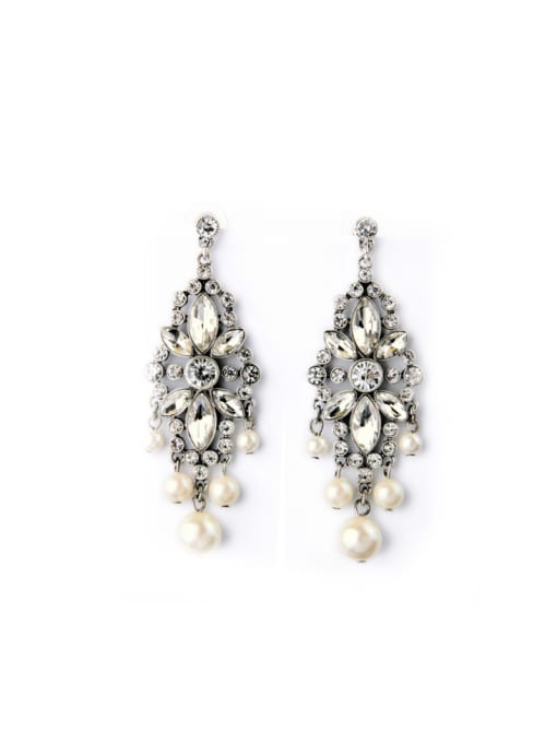 KM Exquisite Artificial Pearl Drop Cluster earring 0