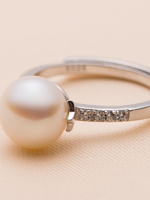 EVITA PERONI Fashion Freshwater Pearl Ring 2