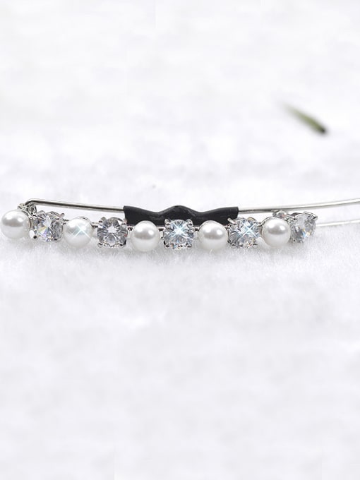 Wei Jia Simple Artificial Pearls White Zirconias Copper Hairpin 1