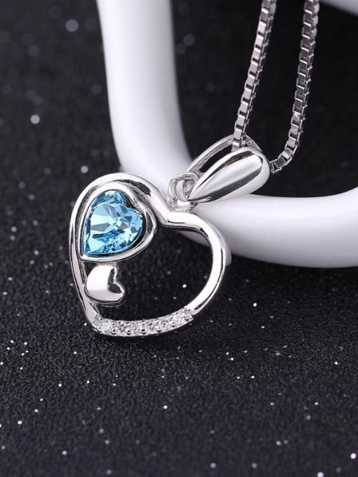 kwan Romantic Hollow Love Crystal Fashion Pendant 2