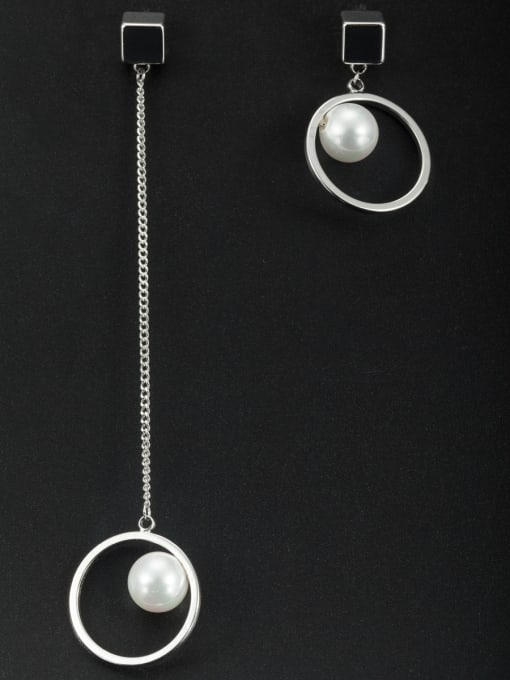 LB RAIDER Mother's Initial White Drop drop Earring with Round Pearl