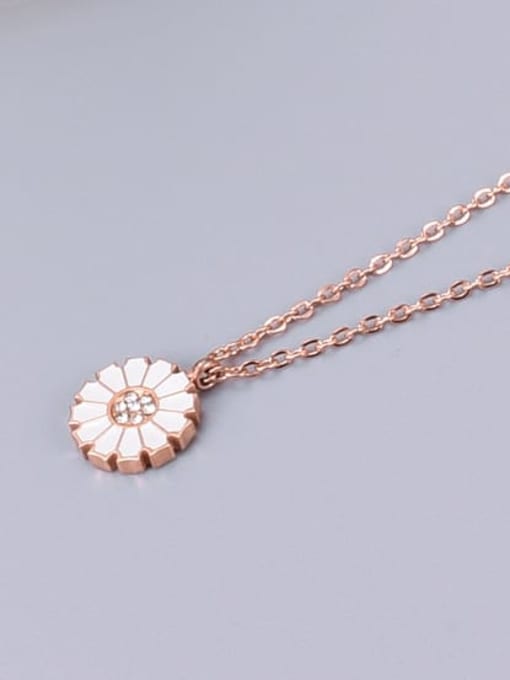A TEEM Titanium Smooth Flowers Necklace 4