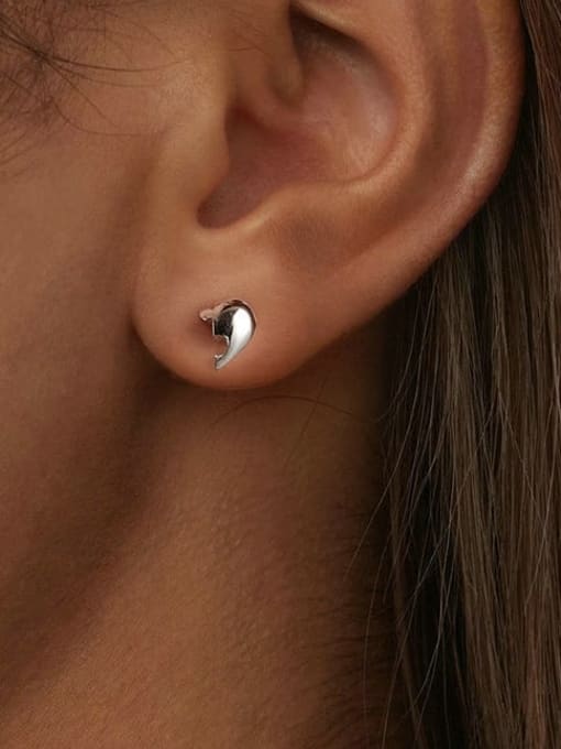Jare 925 Sterling Silver Heart Minimalist Stud Earring 1