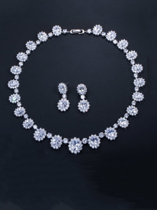 white Brass Cubic Zirconia  Luxury Geometric Earring and Necklace Set