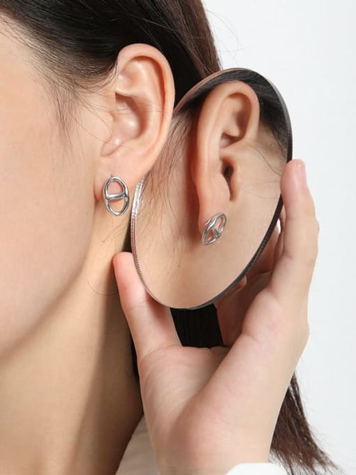 DAKA 925 Sterling Silver Hollow Geometric Vintage Stud Earring 2