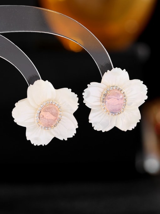 Luxu Brass Shell Flower Minimalist Stud Earring 2