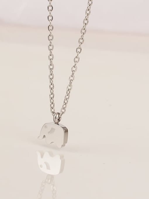A TEEM Titanium Smooth Elephant Cute Choker Necklace 0