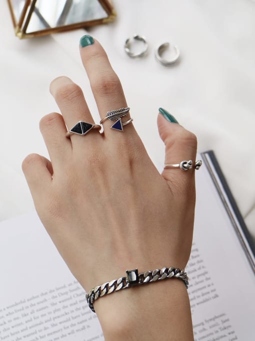 Boomer Cat 925 Sterling Silver Triangle Minimalist Pine Stone Feather Free Size Midi Ring