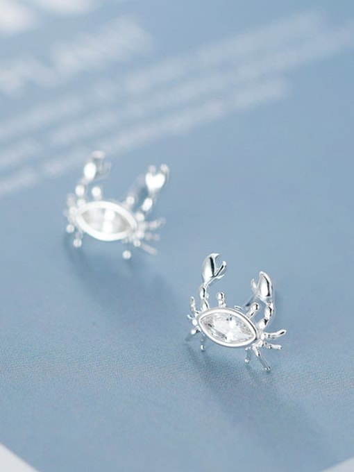 Rosh 925 Sterling Silver Cubic Zirconia   Minimalist crab Stud Earring