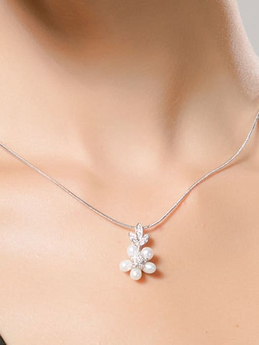 BLING SU Copper Cubic Zirconia Dainty Pearl flowers  Necklace 1