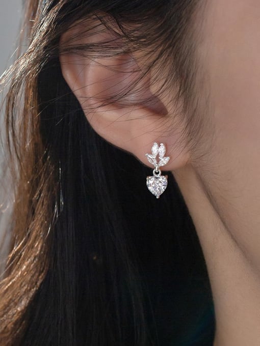 Rosh 925 Sterling Silver Cubic Zirconia Heart Dainty Stud Earring 1
