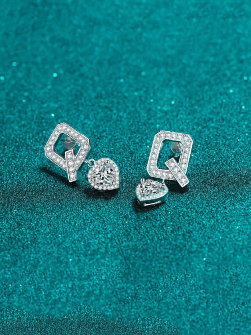 Heart shaped 6.5mm zircon 925 Sterling Silver Moissanite Heart Dainty Cluster Earring