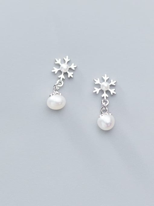 Rosh 925 Sterling Silver Imitation Pearl snowflake Cute Stud Earring 1