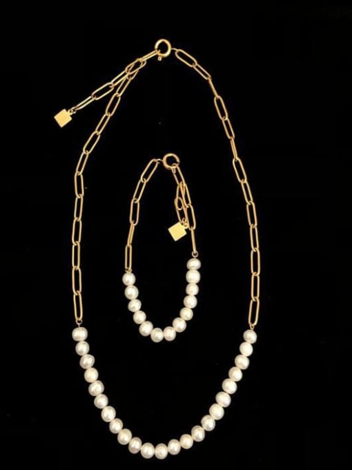 A TEEM Titanium Imitation Pearl Heart Minimalist Necklace 1
