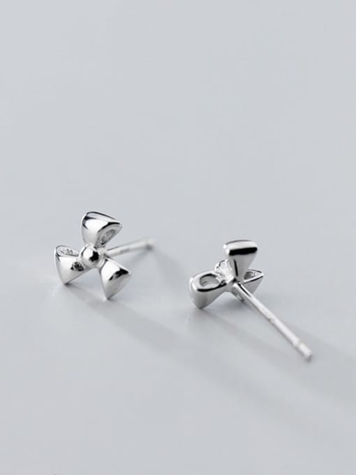 Rosh 925 Sterling Silver Minimalist Smoot Small  Flower Stud Earring 3