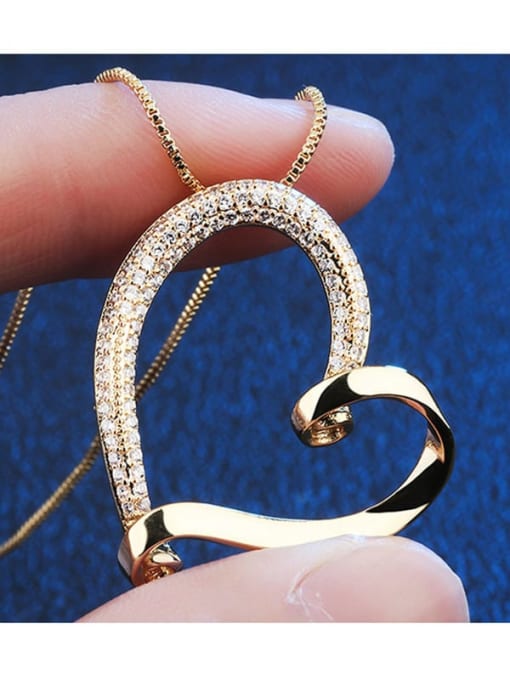 Gold (white zircon) Copper Cubic Zirconia Heart Vintage Pendant Necklace