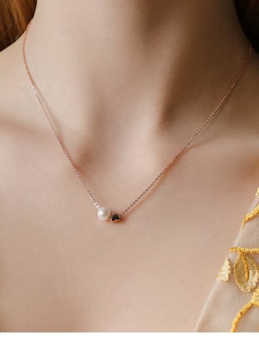 A TEEM Titanium Imitation Pearl Round Minimalist Necklace 2