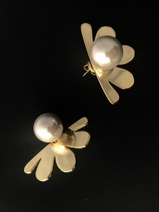 LI MUMU Copper Imitation Pearl White Flower Minimalist Removable Stud Earring 3