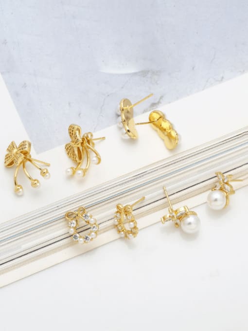CC Brass Imitation Pearl Bowknot Trend Stud Earring 2