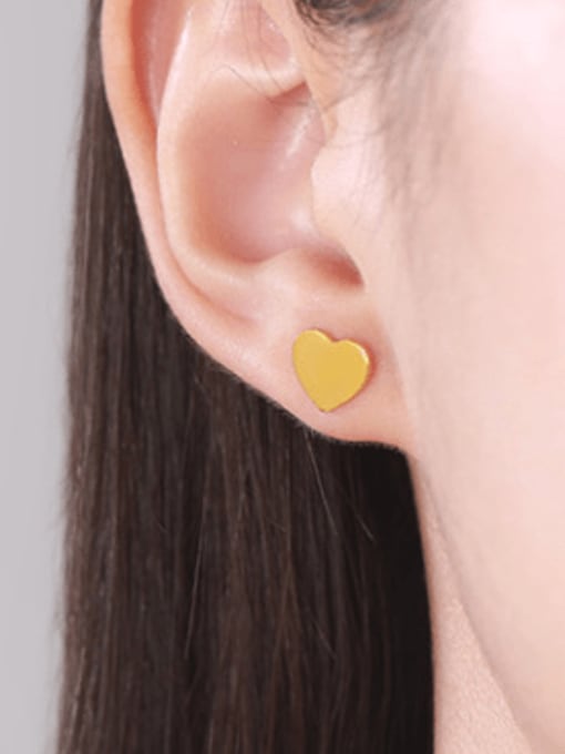 A TEEM Titanium Steel Heart Minimalist Stud Earring 1