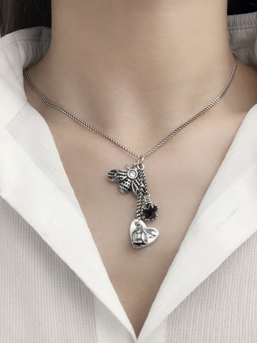 SHUI Vintage Sterling Silver With Antique Silver Plated Cute Bee  Love Necklaces 2