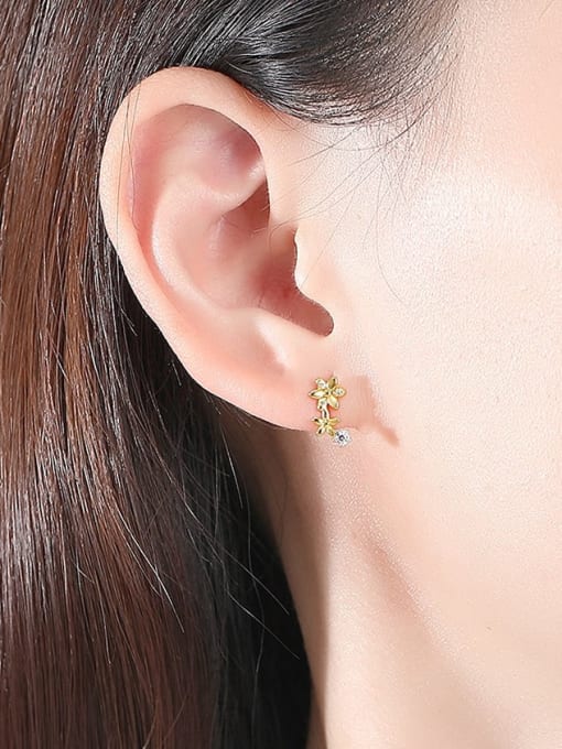 CCUI 925 Sterling Silver Cubic Zirconia Flower Minimalist Stud Earring 1