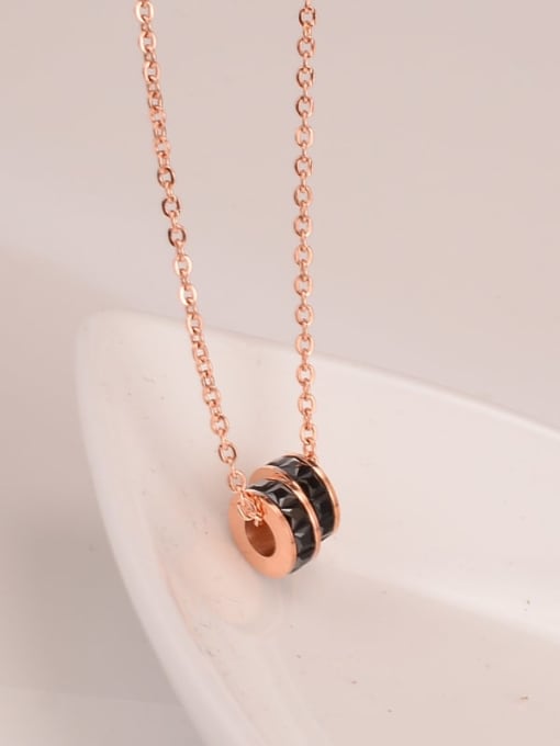 A TEEM Titanium Acrylic Round Minimalist Necklace 2