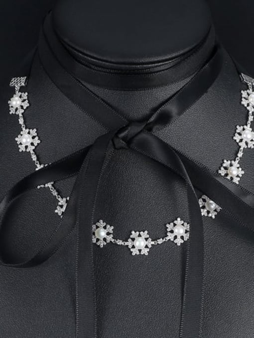 Black belt 5K07 925 Sterling Silver Cubic Zirconia   Flower  Necklace