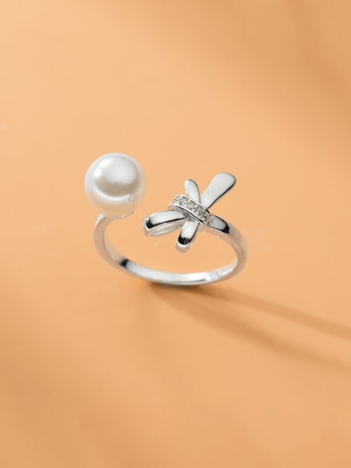 Rosh 925 Sterling Silver Imitation Pearl Flower Minimalist Band Ring