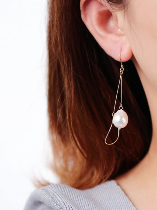Dan 925 Sterling Silver Imitation Pearl Geometric Minimalist Hook Earring 1