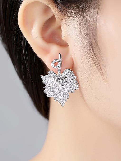 BLING SU Copper Cubic Zirconia Maple leaf  Luxury Stud Earring 1