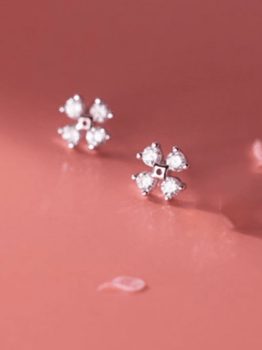 Rosh 925 Sterling Silver Cubic Zirconia Flower Minimalist Stud Earring 1