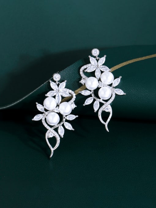 platinum Brass Cubic Zirconia Flower Luxury Cluster Earring