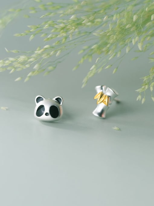 Rosh 925 Sterling Silver Cute  Asymmetrical  Panda Bamboo Stud Earring 2