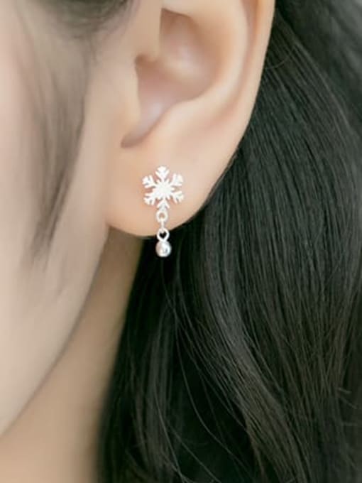 Rosh 925 Sterling Silver Snowflakes Minimalist Christmas Drop Earring 1