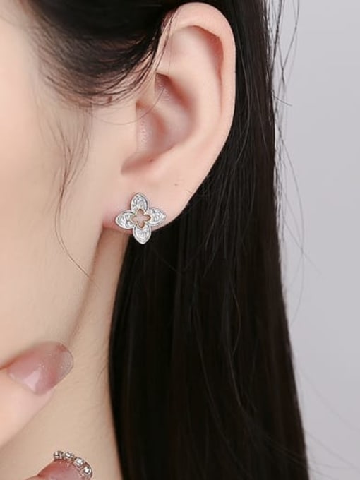 KDP-Silver 925 Sterling Silver Clover Dainty Stud Earring 1