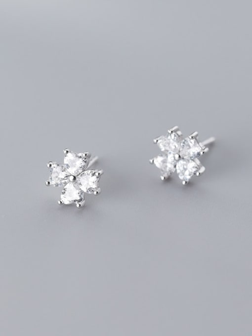 Rosh 925 Sterling Silver Cubic Zirconia White Flower Minimalist Stud Earring 1