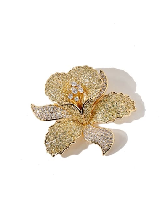 Golden White Diamond Copper Cubic Zirconia White Flower Dainty Brooches
