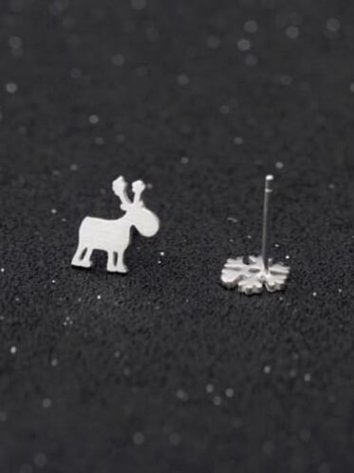 Rosh 925 Sterling Silver  Cute Asymmetrical Brushed Christmas Moose Snowflakes Stud Earring 2