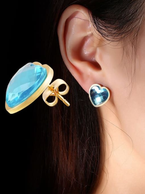 CONG Stainless steel Glass Stone Heart Minimalist Stud Earring 1